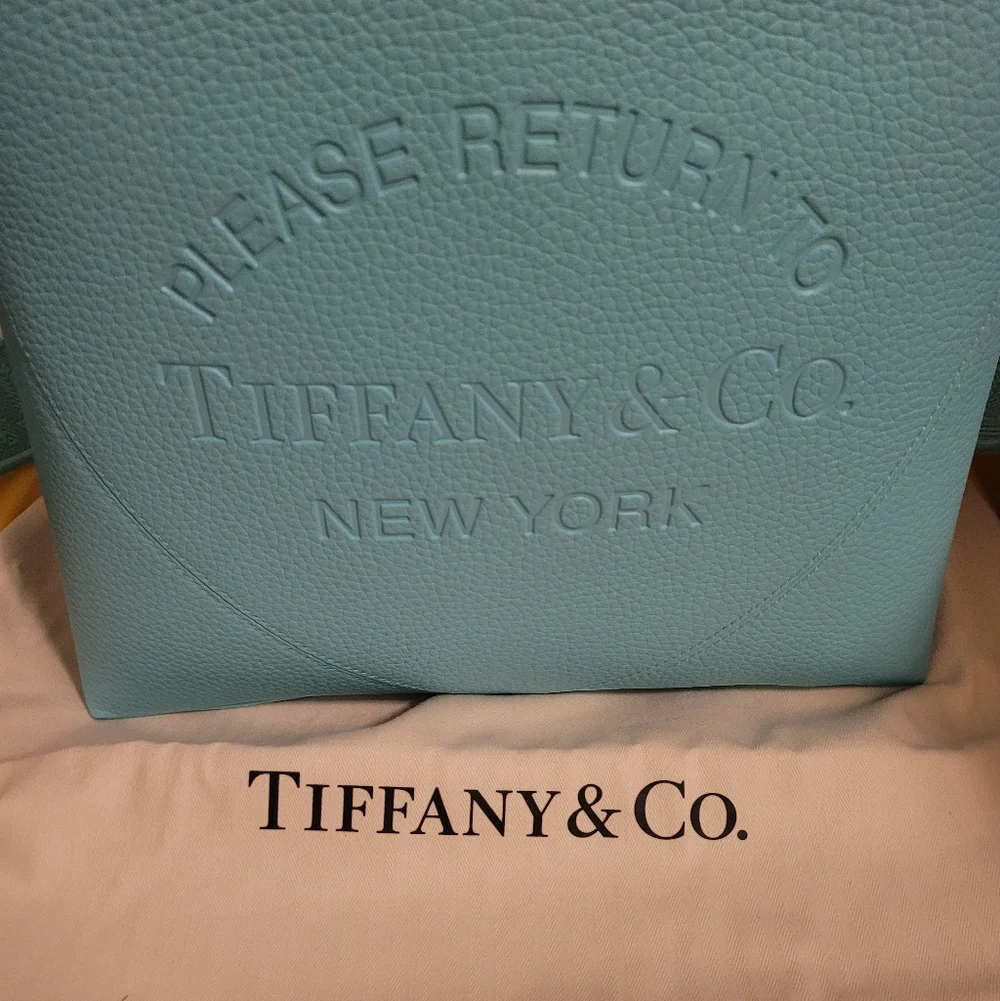 JAPAN 🪷 LIMTIED 2WAY TIFFANY & CO Blue Leather Medium Tote Bag NEW - Picture 4 of 13